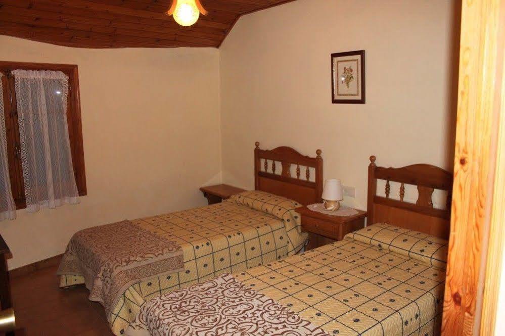 Hostal Aiguamog Salardu Exterior photo